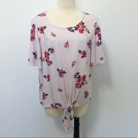 Socialite Floral Tie Front Flutter Sleeve Blouse - Picture 3 of 7